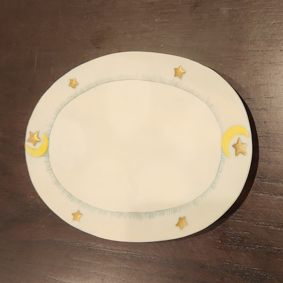 1995 Youngs INC. MIni tray w/ teacups & mini figurines - Picture 5 of 17